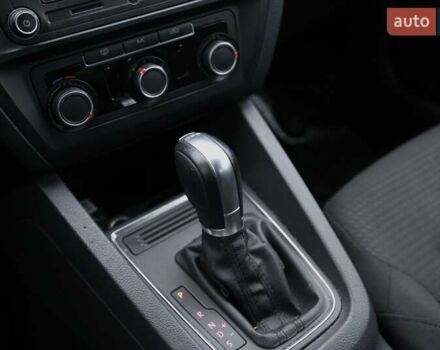 Білий Фольксваген Джетта, об'ємом двигуна 1.6 л та пробігом 122 тис. км за 12600 $, фото 17 на Automoto.ua