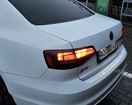 Білий Фольксваген Джетта, об'ємом двигуна 1.6 л та пробігом 139 тис. км за 10500 $, фото 6 на Automoto.ua