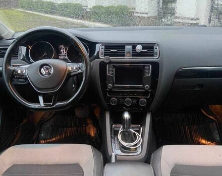 Белый Фольксваген Джетта, объемом двигателя 1.6 л и пробегом 157 тыс. км за 10300 $, фото 9 на Automoto.ua