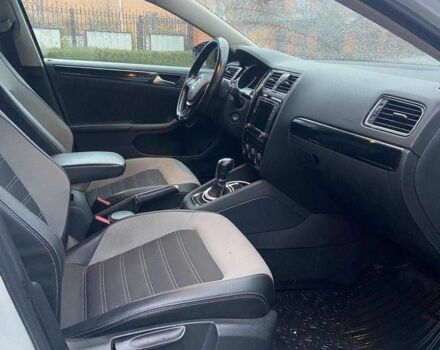 Белый Фольксваген Джетта, объемом двигателя 1.6 л и пробегом 157 тыс. км за 10300 $, фото 12 на Automoto.ua