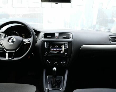 Фольксваген Джетта 2016 в Киеве на Automoto.ua Белый Фольксваген Джетта, объемом двигателя 0 л и пробегом 118 тыс. км за 11200 $, фото 16 на Automoto.ua