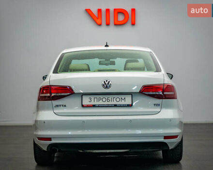 Фольксваген Джетта 2016 в Киеве на Automoto.ua Белый Фольксваген Джетта, объемом двигателя 1.6 л и пробегом 102 тыс. км за 11404 $, фото 4 на Automoto.ua