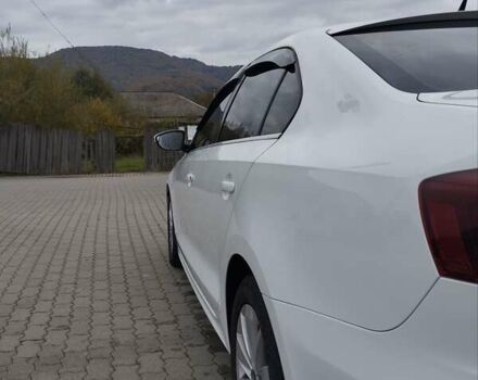 Фольксваген Джетта 2016 в Сваляве на Automoto.ua Белый Фольксваген Джетта, объемом двигателя 1.6 л и пробегом 219 тыс. км за 11300 $, фото 35 на Automoto.ua