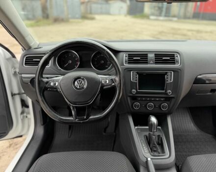 Білий Фольксваген Джетта, об'ємом двигуна 1.8 л та пробігом 184 тис. км за 10700 $, фото 13 на Automoto.ua