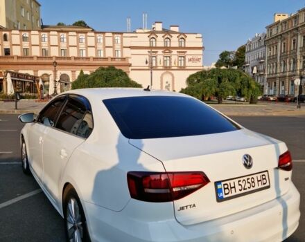 Белый Фольксваген Джетта, объемом двигателя 1.6 л и пробегом 85 тыс. км за 12800 $, фото 5 на Automoto.ua