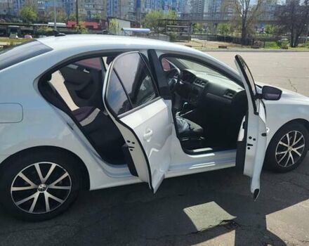 Белый Фольксваген Джетта, объемом двигателя 1.4 л и пробегом 250 тыс. км за 9000 $, фото 7 на Automoto.ua
