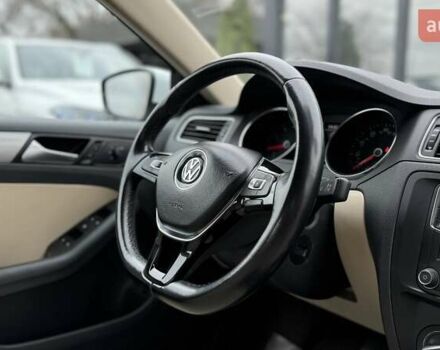 Белый Фольксваген Джетта, объемом двигателя 1.39 л и пробегом 74 тыс. км за 13500 $, фото 24 на Automoto.ua