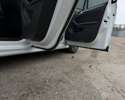 Білий Фольксваген Джетта, об'ємом двигуна 1.8 л та пробігом 184 тис. км за 10700 $, фото 12 на Automoto.ua