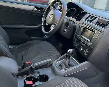 Фольксваген Джетта 2016 в Тернополе на Automoto.ua Белый Фольксваген Джетта, объемом двигателя 1.39 л и пробегом 181 тыс. км за 9999 $, фото 11 на Automoto.ua