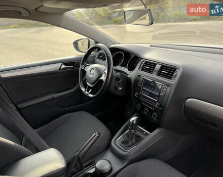 Белый Фольксваген Джетта, объемом двигателя 1.6 л и пробегом 232 тыс. км за 10700 $, фото 14 на Automoto.ua