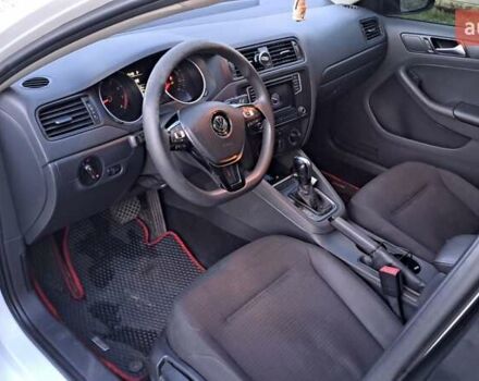 Білий Фольксваген Джетта, об'ємом двигуна 1.39 л та пробігом 197 тис. км за 9400 $, фото 8 на Automoto.ua