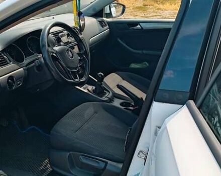 Білий Фольксваген Джетта, об'ємом двигуна 1.6 л та пробігом 301 тис. км за 9000 $, фото 2 на Automoto.ua