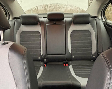 Білий Фольксваген Джетта, об'ємом двигуна 1.6 л та пробігом 149 тис. км за 12800 $, фото 5 на Automoto.ua