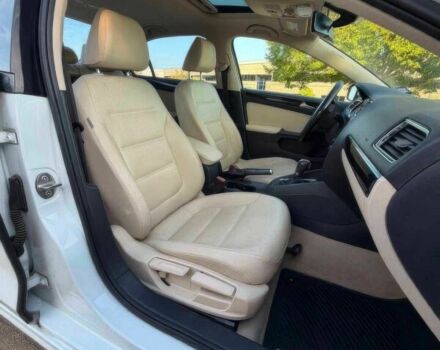 Белый Фольксваген Джетта, объемом двигателя 1.8 л и пробегом 74 тыс. км за 6000 $, фото 5 на Automoto.ua