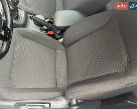 Білий Фольксваген Джетта, об'ємом двигуна 1.6 л та пробігом 99 тис. км за 11800 $, фото 39 на Automoto.ua