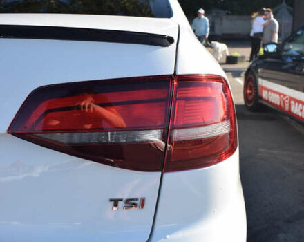 Білий Фольксваген Джетта, об'ємом двигуна 1.4 л та пробігом 115 тис. км за 12300 $, фото 1 на Automoto.ua