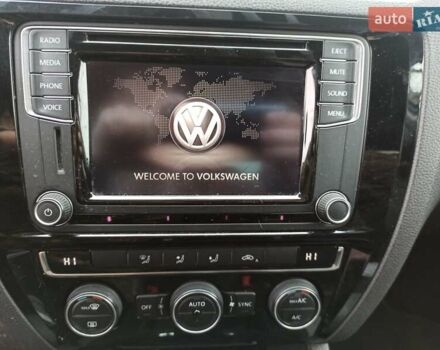 Белый Фольксваген Джетта, объемом двигателя 1.6 л и пробегом 226 тыс. км за 12500 $, фото 26 на Automoto.ua