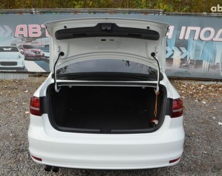 Фольксваген Джетта 2016 в Киеве на Automoto.ua Белый Фольксваген Джетта, объемом двигателя 0 л и пробегом 118 тыс. км за 11200 $, фото 8 на Automoto.ua