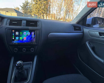 Белый Фольксваген Джетта, объемом двигателя 1.6 л и пробегом 115 тыс. км за 13900 $, фото 12 на Automoto.ua