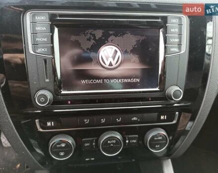 Белый Фольксваген Джетта, объемом двигателя 1.6 л и пробегом 226 тыс. км за 12500 $, фото 27 на Automoto.ua