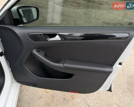 Білий Фольксваген Джетта, об'ємом двигуна 1.8 л та пробігом 184 тис. км за 10700 $, фото 19 на Automoto.ua