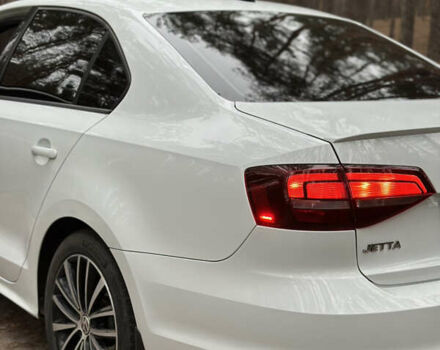 Білий Фольксваген Джетта, об'ємом двигуна 1.8 л та пробігом 178 тис. км за 10300 $, фото 12 на Automoto.ua