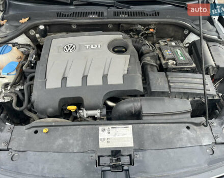 Белый Фольксваген Джетта, объемом двигателя 1.6 л и пробегом 175 тыс. км за 11500 $, фото 11 на Automoto.ua