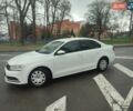 Белый Фольксваген Джетта, объемом двигателя 1.6 л и пробегом 129 тыс. км за 10850 $, фото 1 на Automoto.ua