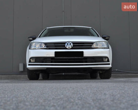 Белый Фольксваген Джетта, объемом двигателя 1.4 л и пробегом 79 тыс. км за 12000 $, фото 1 на Automoto.ua