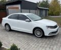 Фольксваген Джетта 2016 в Новомосковске на Automoto.ua Белый Фольксваген Джетта, объемом двигателя 1.6 л и пробегом 136 тыс. км за 11500 $, фото 1 на Automoto.ua