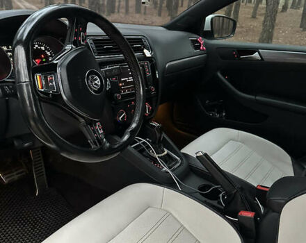 Білий Фольксваген Джетта, об'ємом двигуна 1.8 л та пробігом 178 тис. км за 10300 $, фото 14 на Automoto.ua