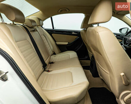 Фольксваген Джетта 2016 в Киеве на Automoto.ua Белый Фольксваген Джетта, объемом двигателя 1.6 л и пробегом 102 тыс. км за 11404 $, фото 17 на Automoto.ua