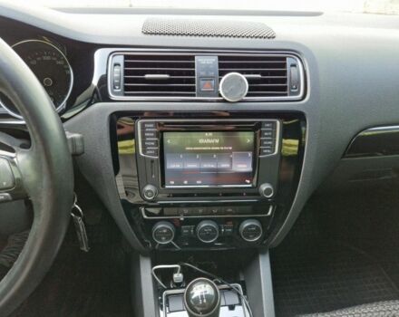 Белый Фольксваген Джетта, объемом двигателя 1.6 л и пробегом 85 тыс. км за 12800 $, фото 10 на Automoto.ua