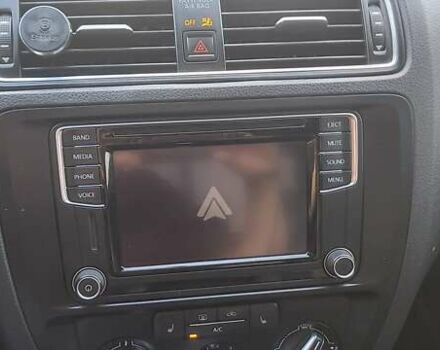 Белый Фольксваген Джетта, объемом двигателя 1.4 л и пробегом 141 тыс. км за 9500 $, фото 24 на Automoto.ua