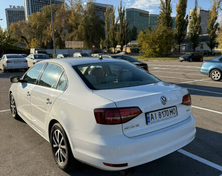 Фольксваген Джетта 2016 в Киеве на Automoto.ua Белый Фольксваген Джетта, объемом двигателя 1.39 л и пробегом 74 тыс. км за 12000 $, фото 2 на Automoto.ua