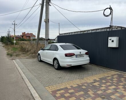 Белый Фольксваген Джетта, объемом двигателя 1.6 л и пробегом 30 тыс. км за 11111 $, фото 1 на Automoto.ua