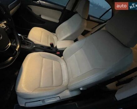 Білий Фольксваген Джетта, об'ємом двигуна 1.4 л та пробігом 119 тис. км за 11500 $, фото 15 на Automoto.ua