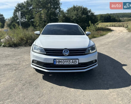 Белый Фольксваген Джетта, объемом двигателя 1.6 л и пробегом 293 тыс. км за 12200 $, фото 1 на Automoto.ua