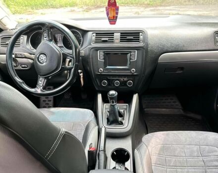 Белый Фольксваген Джетта, объемом двигателя 1.6 л и пробегом 240 тыс. км за 9800 $, фото 7 на Automoto.ua