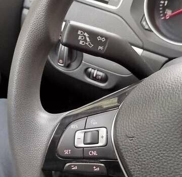 Фольксваген Джетта 2016 в Вышгороде на Automoto.ua Белый Фольксваген Джетта, объемом двигателя 1.39 л и пробегом 122 тыс. км за 11300 $, фото 11 на Automoto.ua