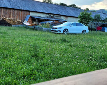 Белый Фольксваген Джетта, объемом двигателя 1.98 л и пробегом 64 тыс. км за 13000 $, фото 2 на Automoto.ua