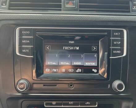 Белый Фольксваген Джетта, объемом двигателя 1.6 л и пробегом 188 тыс. км за 9999 $, фото 6 на Automoto.ua