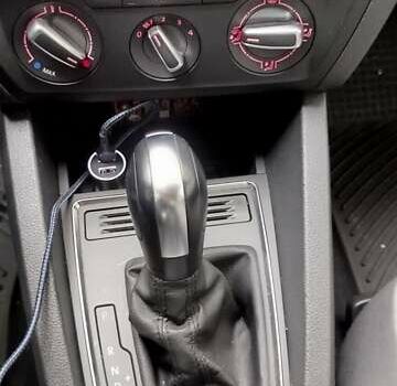 Белый Фольксваген Джетта, объемом двигателя 1.39 л и пробегом 125 тыс. км за 11000 $, фото 13 на Automoto.ua