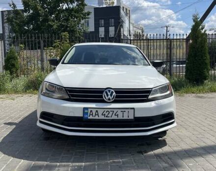 Фольксваген Джетта 2016 в Киеве на Automoto.ua Белый Фольксваген Джетта, объемом двигателя 1.4 л и пробегом 145 тыс. км за 10600 $, фото 1 на Automoto.ua