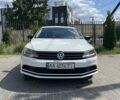 Фольксваген Джетта 2016 в Киеве на Automoto.ua Белый Фольксваген Джетта, объемом двигателя 1.4 л и пробегом 145 тыс. км за 10600 $, фото 1 на Automoto.ua