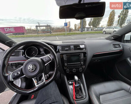 Фольксваген Джетта 2016 в Киеве на Automoto.ua Белый Фольксваген Джетта, объемом двигателя 2 л и пробегом 182 тыс. км за 13000 $, фото 2 на Automoto.ua