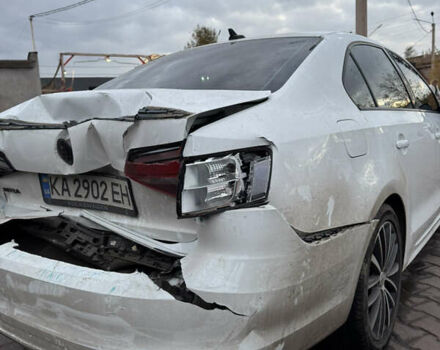 Фольксваген Джетта 2016 в Кривом Роге на Automoto.ua Белый Фольксваген Джетта, объемом двигателя 1.8 л и пробегом 110 тыс. км за 5500 $, фото 7 на Automoto.ua