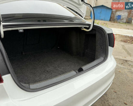 Білий Фольксваген Джетта, об'ємом двигуна 1.8 л та пробігом 184 тис. км за 10700 $, фото 29 на Automoto.ua