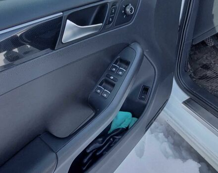 Белый Фольксваген Джетта, объемом двигателя 1.6 л и пробегом 256 тыс. км за 10999 $, фото 9 на Automoto.ua