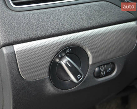 Фольксваген Джетта 2016 в Киеве на Automoto.ua Белый Фольксваген Джетта, объемом двигателя 1.39 л и пробегом 118 тыс. км за 11200 $, фото 22 на Automoto.ua